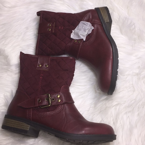 🎉NEW GC Good Choice Maroon Quilted Boots 7 - Picture 2 of 4